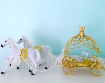 Beautiful Cinderella Carriage Centerpiece With Horses Flower - Etsy  Singapore