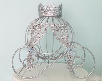 Sale*** Medium Size 12" height Beautiful Cinderella Carriage Flower Centerpiece