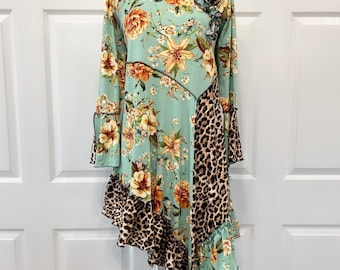 Mint floral Tunic top