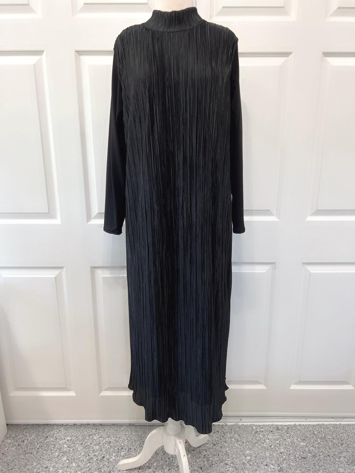 The Mummy Evelyn Black Dress - Etsy Canada