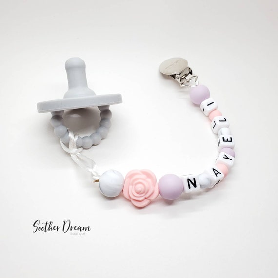 Pacifier clip for baby girl with rose silicone flower, customized with name. Silicone or Arquilic letters. Choose colors