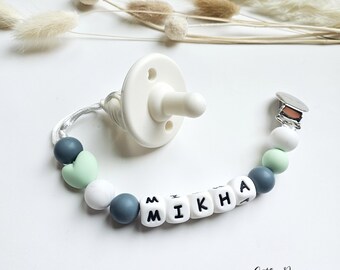 Attache-tétine personnalisée avec le prénom de bébé (fille ou garçon) et un cœur, entièrement personnalisable, choisissez vos couleurs et lettres, un cadeau idéal