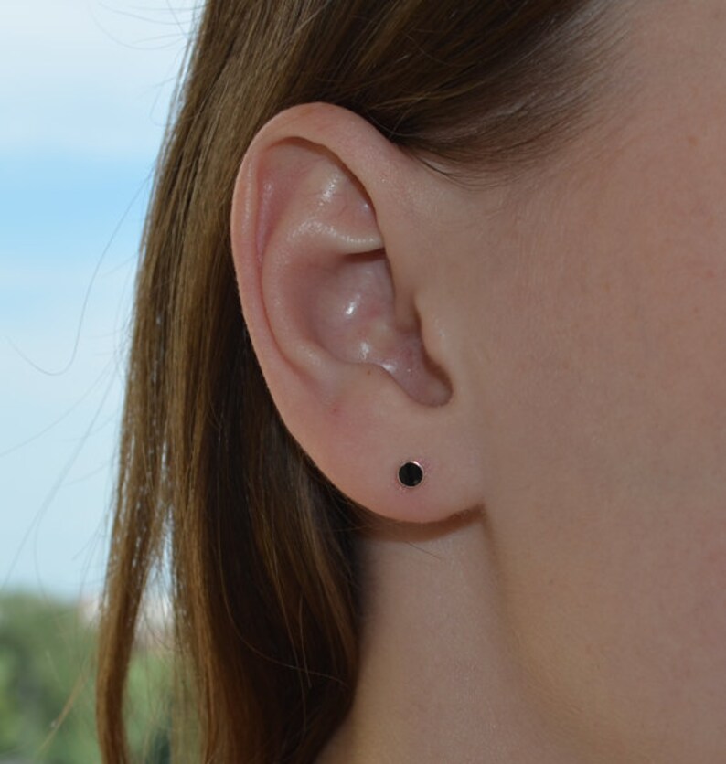 Gold nose ring Nose screw Nose Jewelry Nose piercing jewelry Nose piercing stud Small nose stud Onyx nose stud