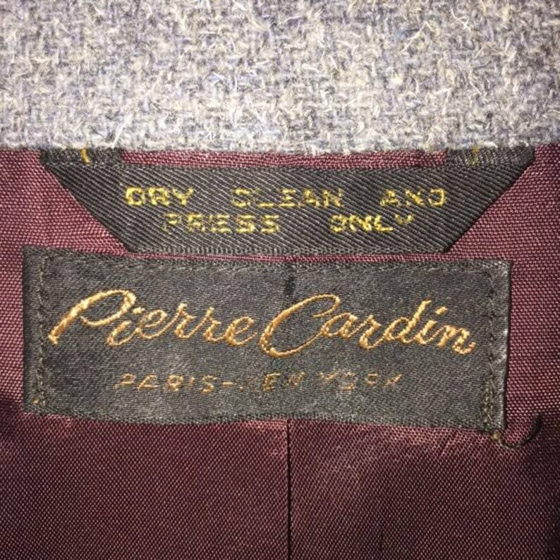 Vintage Grey Wool Blazer 34 chest by Pierre Cardin