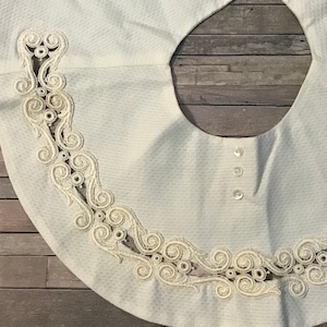 Vintage 50&#39;s Ivory & Lace Collar / by Teena Brown