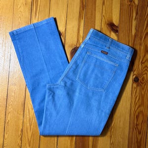 VTG 70&#39;s Light Wash Bell-bottom Jeans / W 35&quot; L 31&quot; / by Wrangler