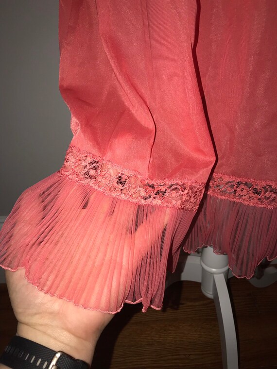 Vintage 60's Coral Pink Nylon Slip / size medium … - image 4