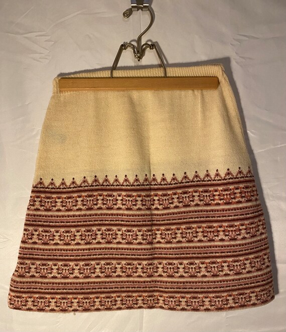 VTG Wool Mini Skirt Upcycle / by  Benson & Partner