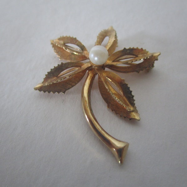 Antique Catamore Gold Filled & Pearl Flower Brooch