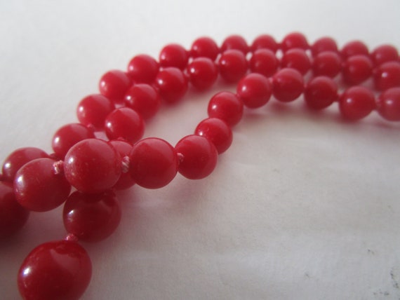 Antique Cherry Red Bakelite or Plastic Beaded 3 S… - image 5