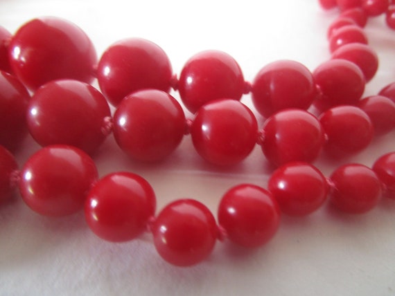 Antique Cherry Red Bakelite or Plastic Beaded 3 S… - image 4