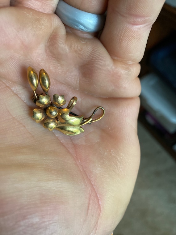 Antique Gold Filled Flower Brooch or Pendant - image 1