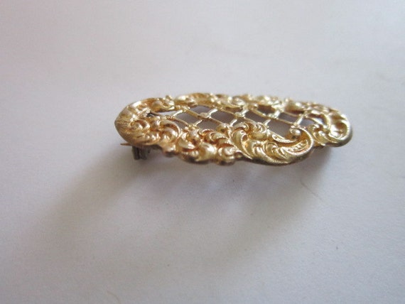 Antique Victorian Fancy Gold Brooch - image 3