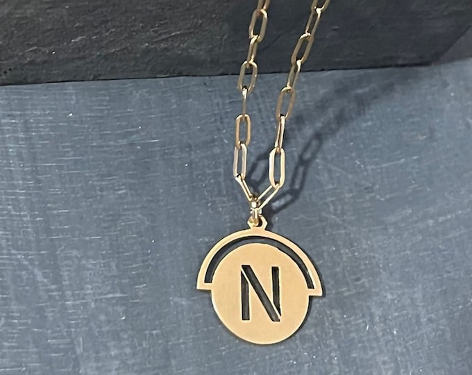 CUSTOM Engraved Laser cut Retro Letter Necklace Charm, Hebrew and English Unisex Initial Coin Pendant Made to Order Silver or Gold Plated
