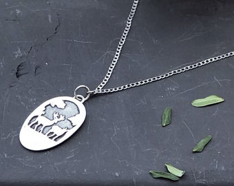 Silver Deer Necklace Cute Winter Engraved Deer Pendant Unisex Animal Lovers Jewelry