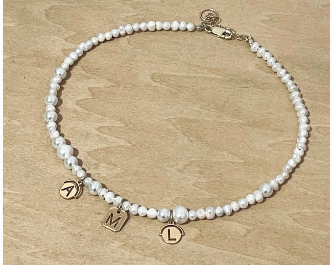 CUSTOM Pearls 3 Engraved Retro Letter Necklace, English  Letter Initial Name Necklace Made to Order Silver or Gold Plated Nameplate Necklace