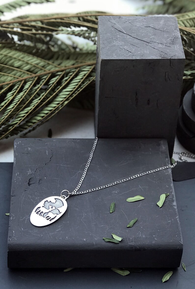 Silver Deer Necklace Cute Winter Engraved Deer Pendant Unisex Animal Lovers Jewelry