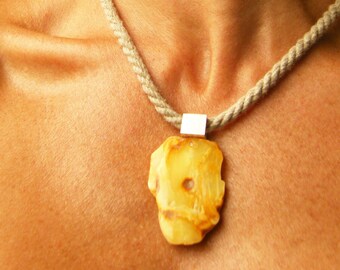 Amber Pendant, YELLOW, genuine Amberstone,  sterling Silver 925, Bernsteinanhänger, modern, gift box, for her, handmade, Unique