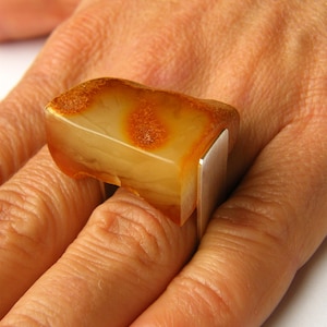 Amber Ring  YELLOW, Amber Jewelry sterling Silver rail, genuine amber, modern design, for she, giftbox, シルバー リング,New, UNIQUE Handmade