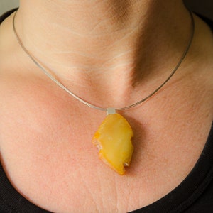 Amber Pendant, YELLOW, genuine Amberstone,  sterling Silver 925, Bernsteinanhänger,modern,bärnsten,giftbox,for she,handmade,Unique