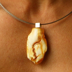 Amber Pendant, YELLOW, TOFFEE, genuine Amberstone,matte sterling Silver 925, with chain, bärnsten,anillo,amhänger,bernstein,neu,UNIQUE