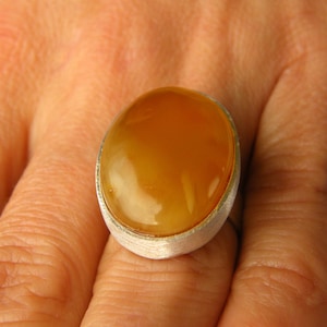 Amber Ring,ovale shape, sterling Silver 925 yellow honey genuine amberstone,modern design, for she,giftbox,New,UNIQUE-Handmade