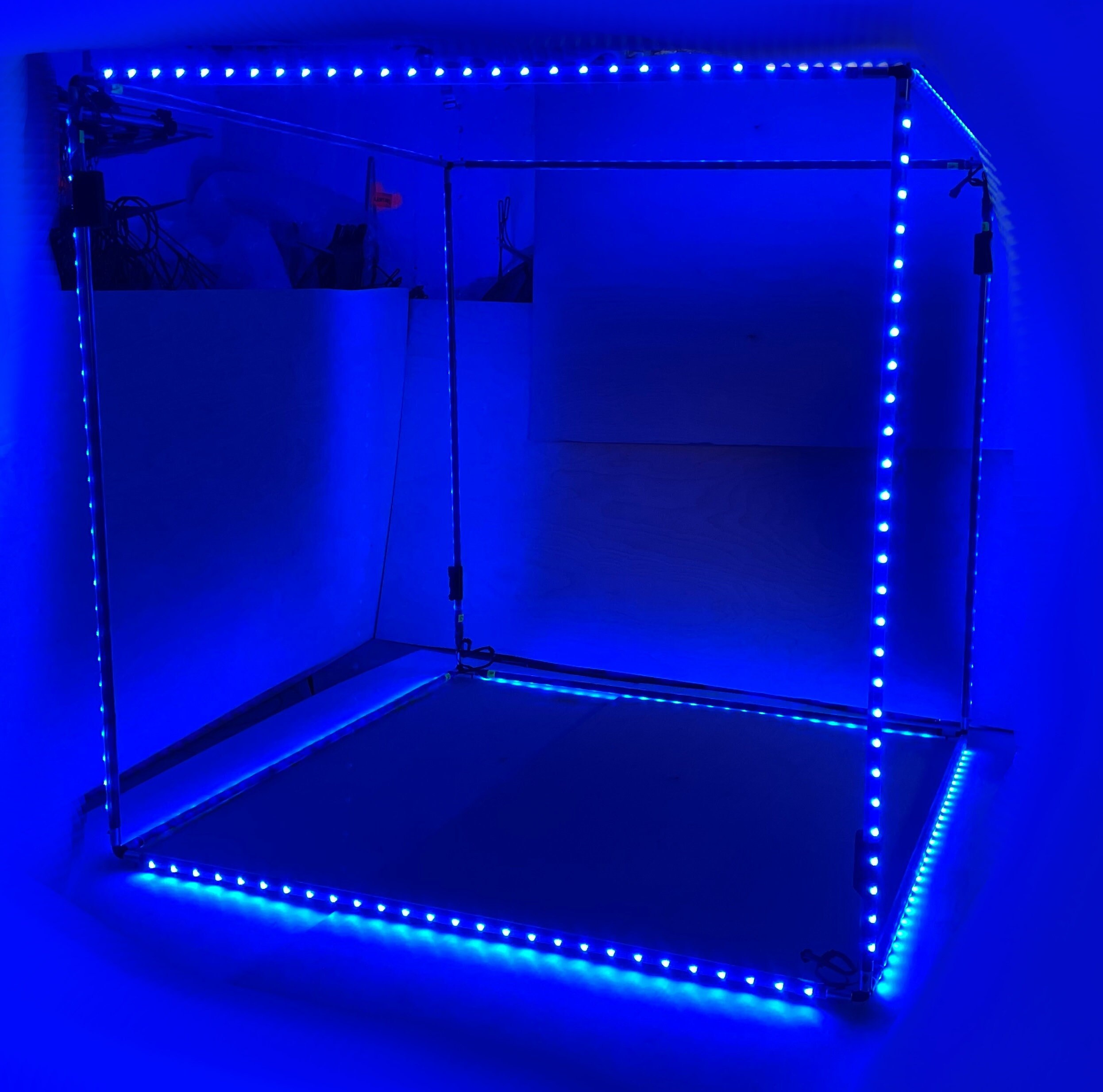 Cube Acrobatique LED Dragon3D – Construction Acier Pour Jonglage / Feu