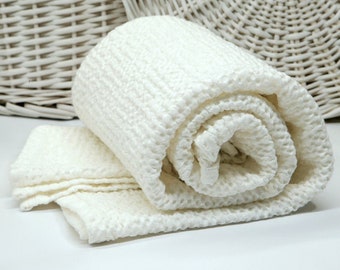 Linen Plaid/ Linen Throw/ Waffle Blanket/ Wrap/ Bedspread/ Linen Bedding/ Organic Flax