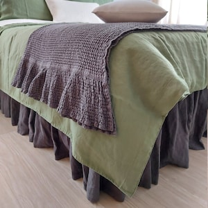 Linen Ruffle Blanket/ Waffle Throw/ Organic Linen/ Bedspread/ Wrap/ Flax Plaid/ Linen Bedding