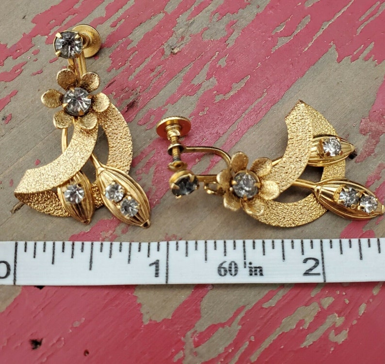 Vintage Earrings Screw Back