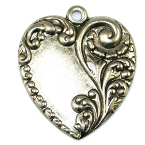 Qty. 3 Fancy Hearts - 25 x 23mm