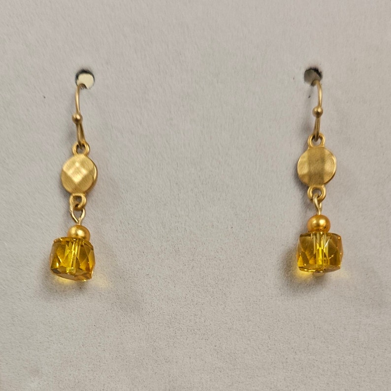 Citrine with Matte Gold Necklace and Earrings Set image 3