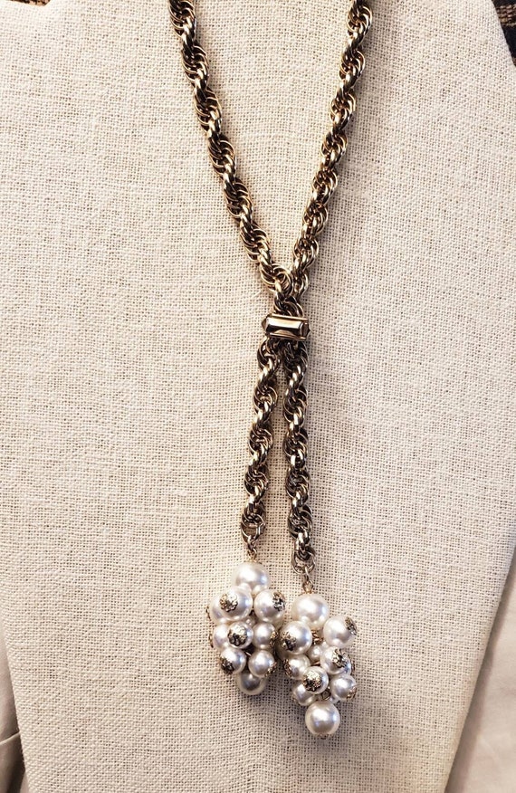 20 Inch Large Motif Chain Lariat
