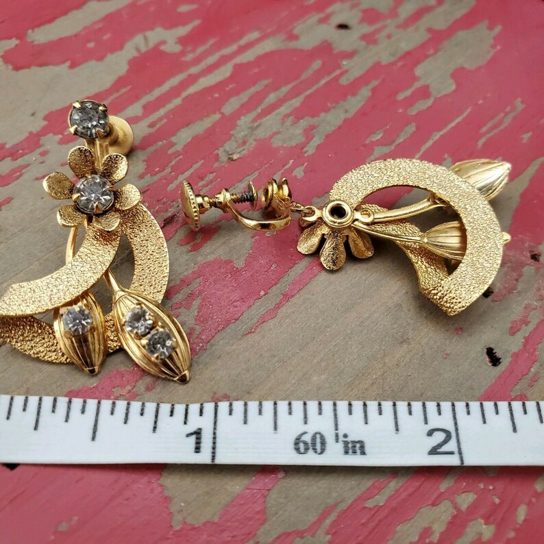 Vintage Earrings Screw Back