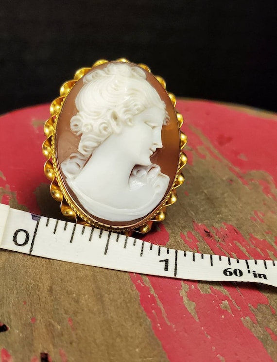 Antique 10k gold hand carved cameo