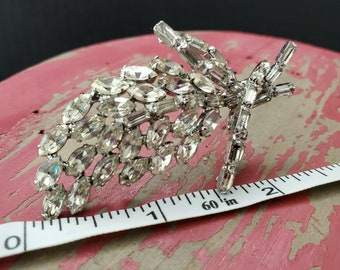 Vintage Weiss Crystal Brooch