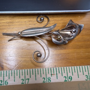vintage sterling silver Cala Lilly flower brooch