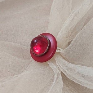 handmade vintage red mauve violet lucite button silver plated cocktail ring vampire blood goth gothic drag queen round formal party costume