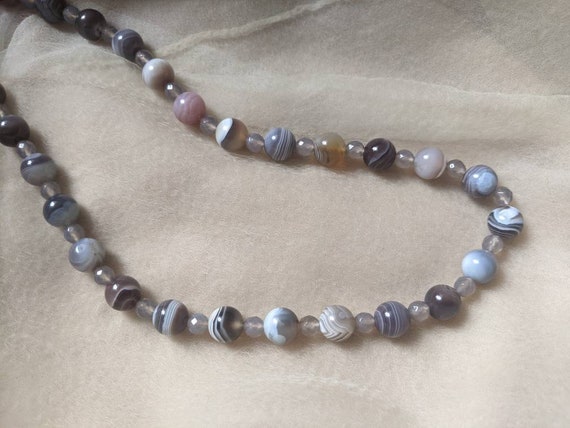 vintage gray white brown banded colorful agate ca… - image 3