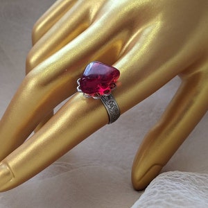 vintage red crystal glass adjustable ring witch blood stone semi precious burlesque punk goth gothic vampire witch cocktail statement hippie