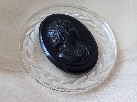 vintage carved clear Lucite black cameo brooch pi… - image 6
