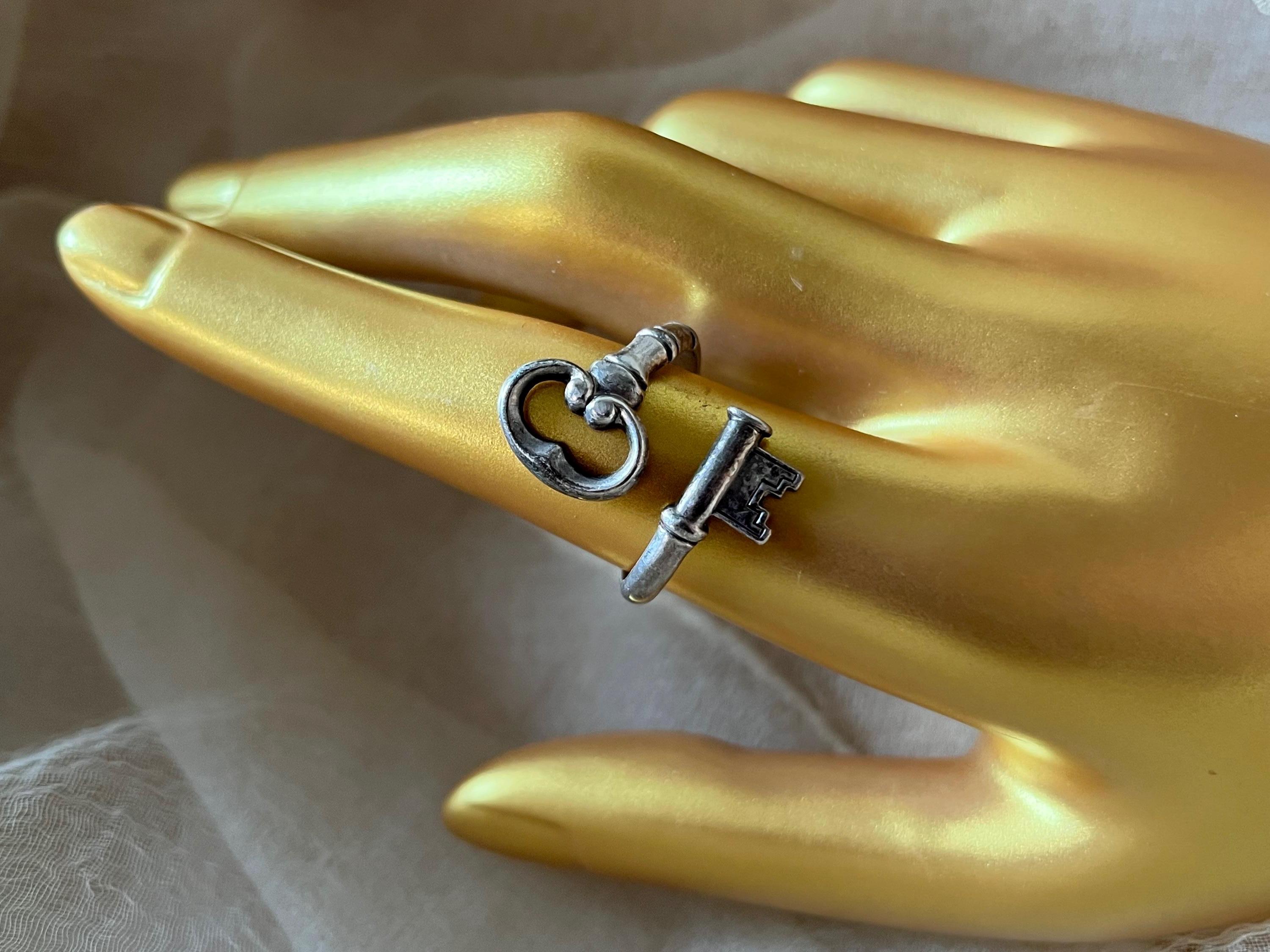Vintage avon rings - Etsy 日本 Vintage avon rings - Etsy 日本