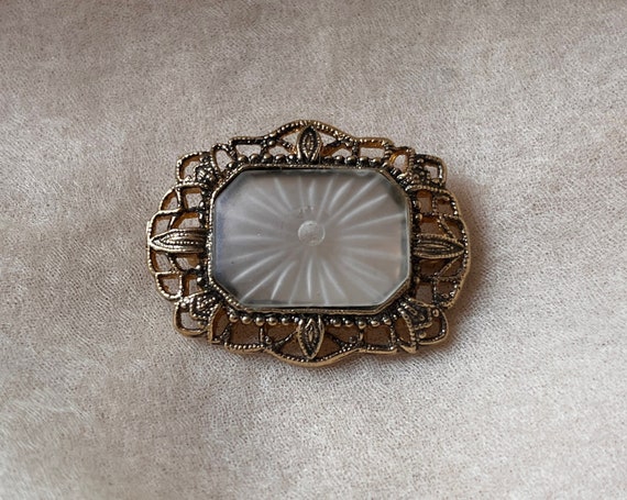 vintage smokey gray glass pin ornate brooch Victo… - image 4