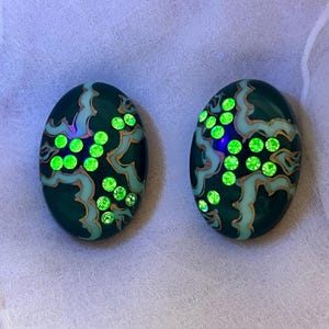 vintage lucite large oval uranium green rhinestones painted clip on earrings midcentury party cute mermaid retro kitsch resin molded plastic