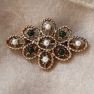 vintage Wells sterling silver gold vermeil green jade cultured pearl brooch twist wirework pin cabochon costume witch bridal wedding formal