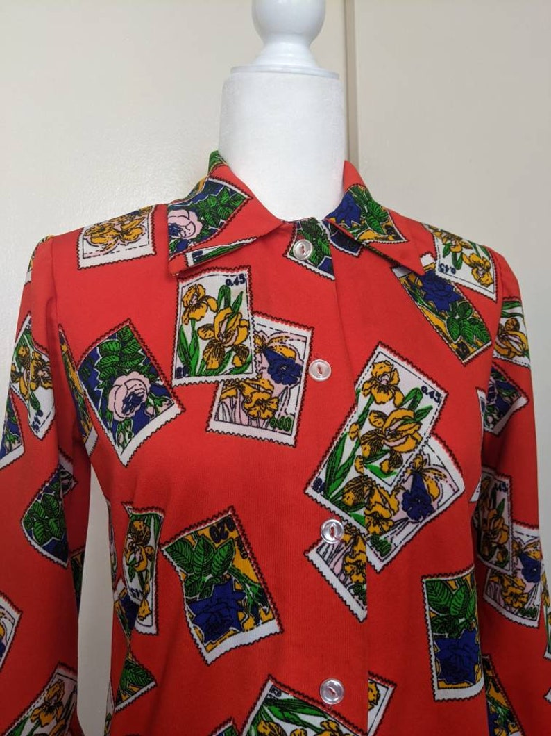 vintage handmade red yellow blue rose iris flower postage stamp printed polyester all over print cute retro primary colors boho blouse mod image 5