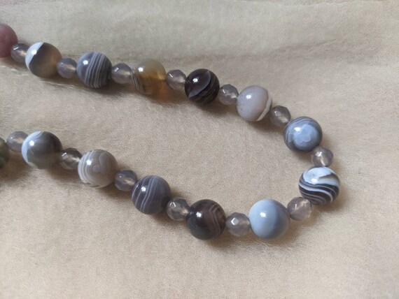 vintage gray white brown banded colorful agate ca… - image 8