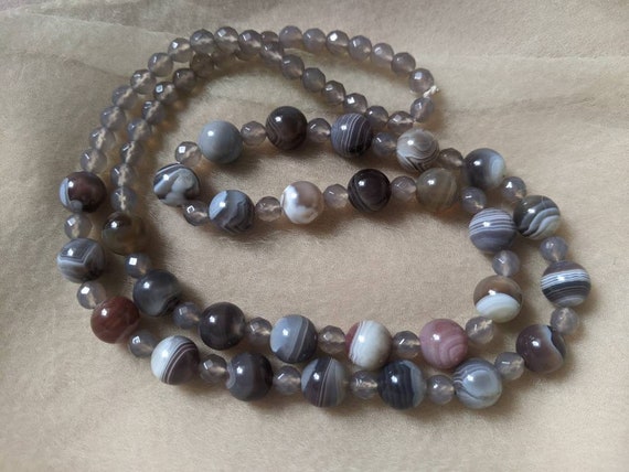 vintage gray white brown banded colorful agate ca… - image 4