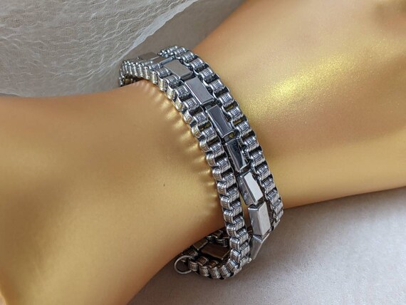 Vintage Three Chunky Silver Box Chain Triple Strand Bracelet