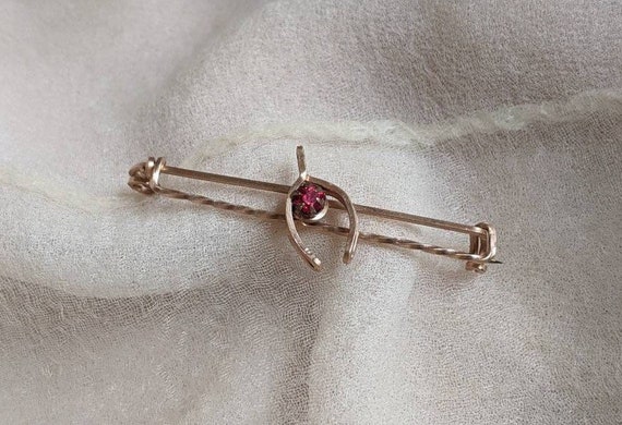 Brooch bar hotsell